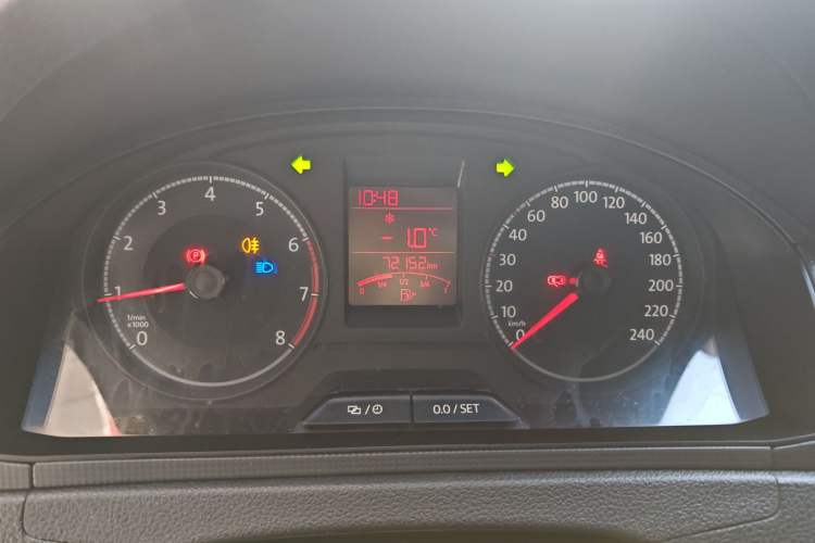 Used Volkswagen Santana 2016 1.6L Manual Fashion Edition
