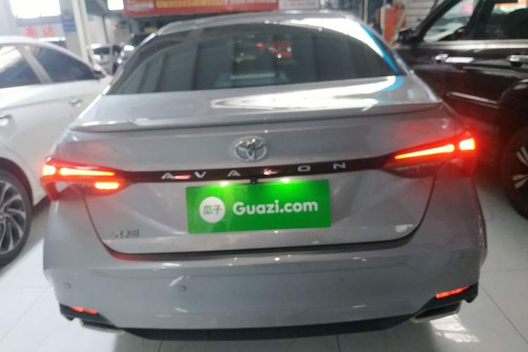 Used Toyota Avalon 2019 2.5L Ambition Version China VI Standard

