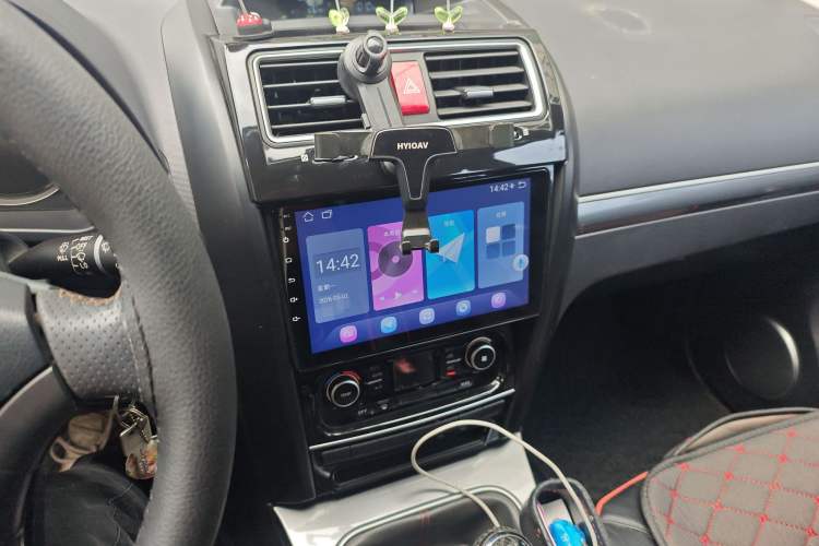 Used Haval H5 Classic 2012 ZhiZun Edition Green & Quiet 2.0T Manual Two-Wheel Drive Comfortable Model