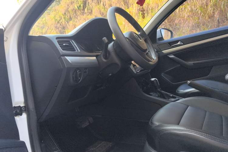 Used Volkswagen Lavida 2017 1.6L Automatic Fashion Edition
