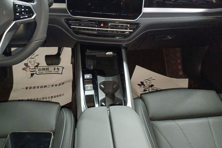 Used Volkswagen Passat 2025 Pro 380TSI Starry Dragon Edition
