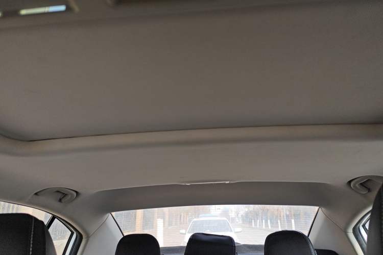 Used Roewe i5 2020 1.5L Automatic 4G Connect Luxury Flagship Edition