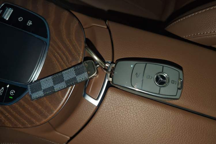 Used Mercedes-Benz E-Class 2023 Updated E 300 L Luxury Edition
