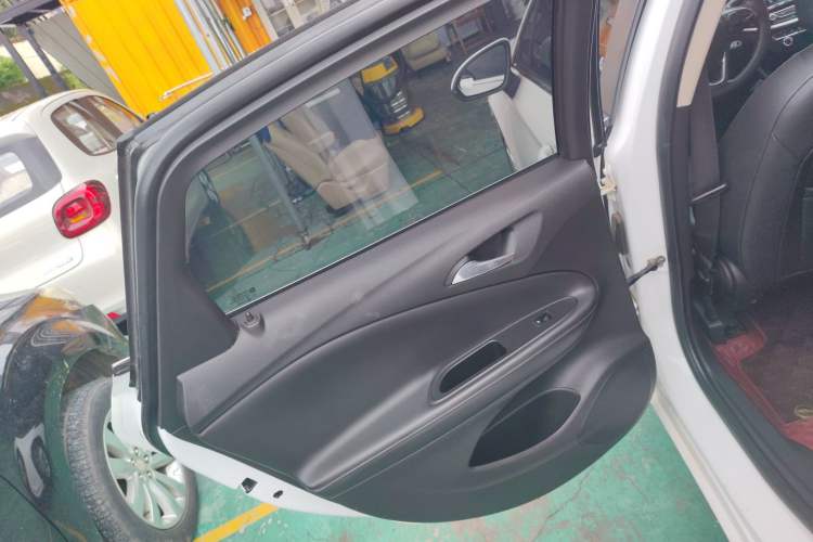 Used Buick Verano 2017 Sedan 20T Dual-Clutch Leading Model
