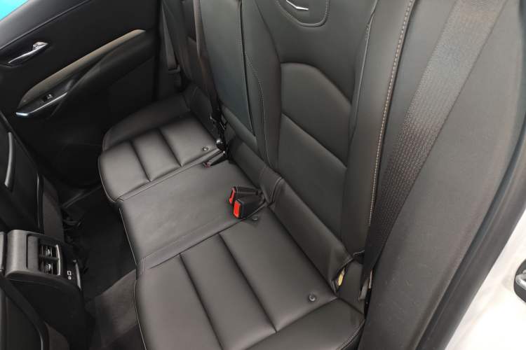 Used Cadillac XT4 2018 28T Two-Wheel Drive Leading Version
