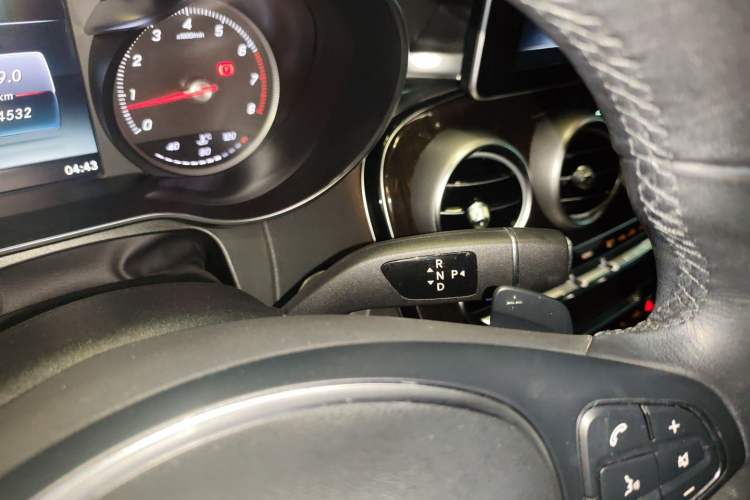 Used Mercedes-Benz GLC 2019 Facelift GLC 260 L 4MATIC Luxury Model
