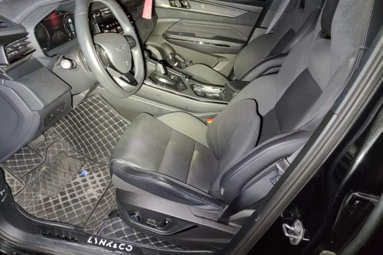 Used Lynk & Co 01 2021 2.0TD Four-Wheel Drive Dark Night Edition