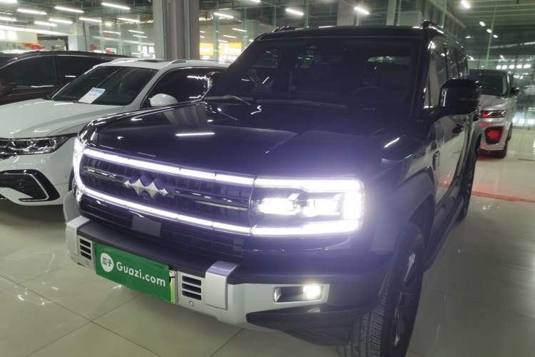 Used Formula Leopard Leopard 5 2023 Explore Edition