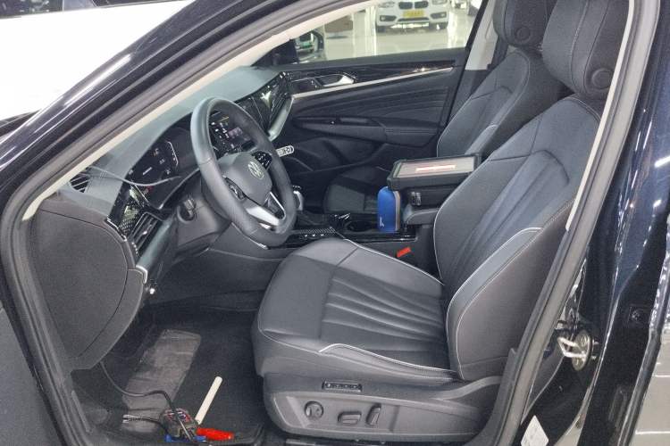 Used Volkswagen Passat 2024 380TSI Starry Dragon Edition