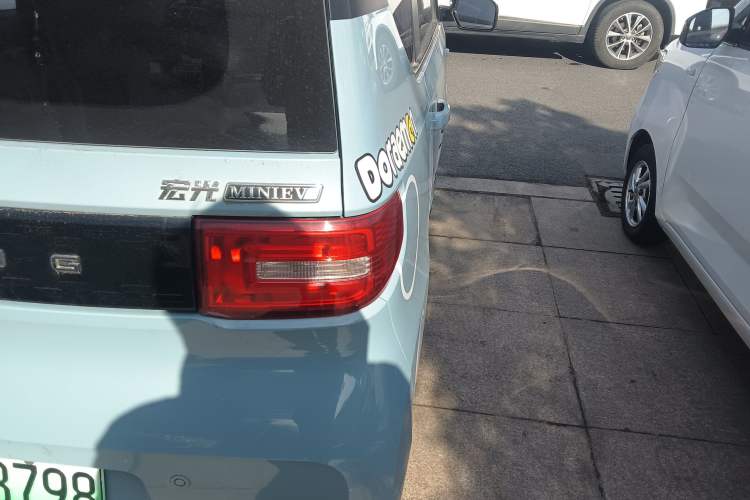 Used Wuling Hongguang MINIEV 2021 Macaron Premium Model – Lithium Iron Phosphate
