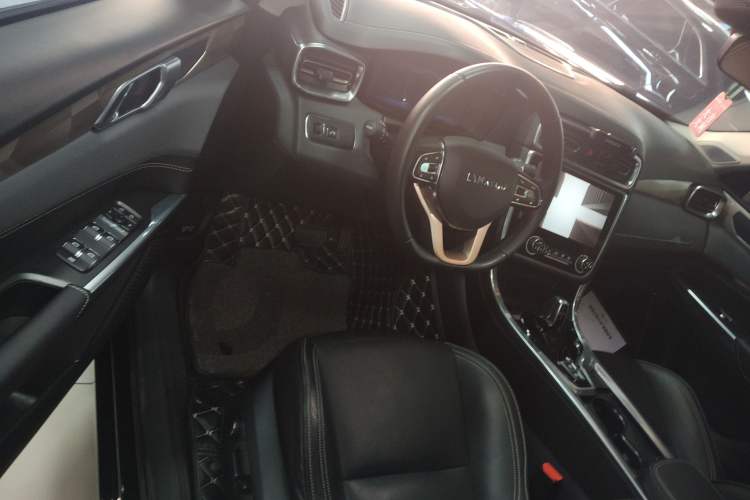 Used Lynk & Co 01 2017 2.0T Two-Wheel Drive Pro Edition
