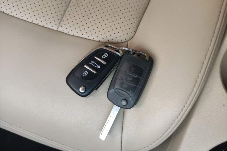 Used Baojun 730 2016 1.5L Manual Comfort Version 7 Seats China V Emission Standard
