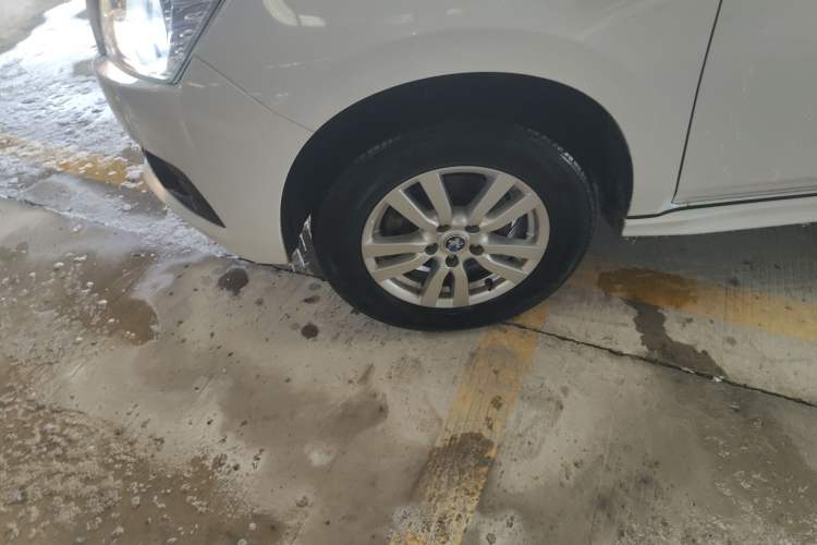 Used Venucia T70 2015 2.0L CVT Smart Choice Edition