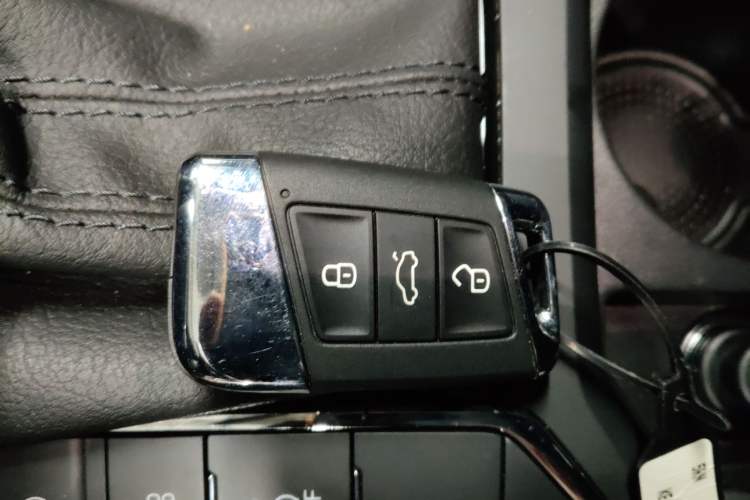 Used Volkswagen Passat 2020 Revised Version 280TSI Business Edition China VI Standard
