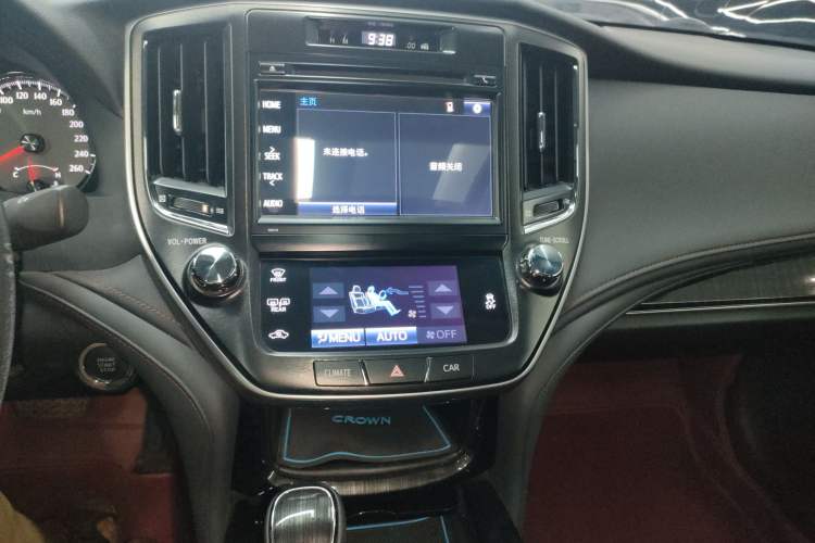 Used Toyota Crown 2015 2.5L Smart Edition
