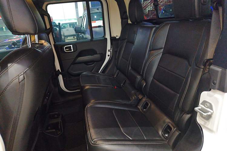 Used Jeep Gladiator 2022 3.6L Pioneer Edition
