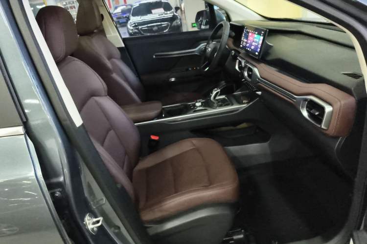 Used Geely Auto Haoyue 2022 1.8TD Automatic Prestige 7-Seater
