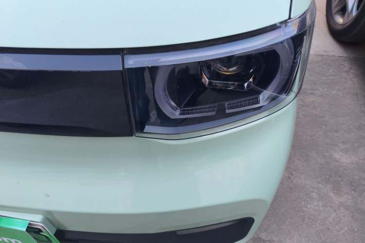 Used Wuling Hongguang MINIEV 2021 Macaron Fashion Model Lithium Iron Phosphate
