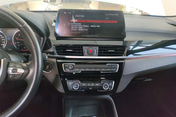 Used BMW X1 2022 sDrive25Li Leading Model
