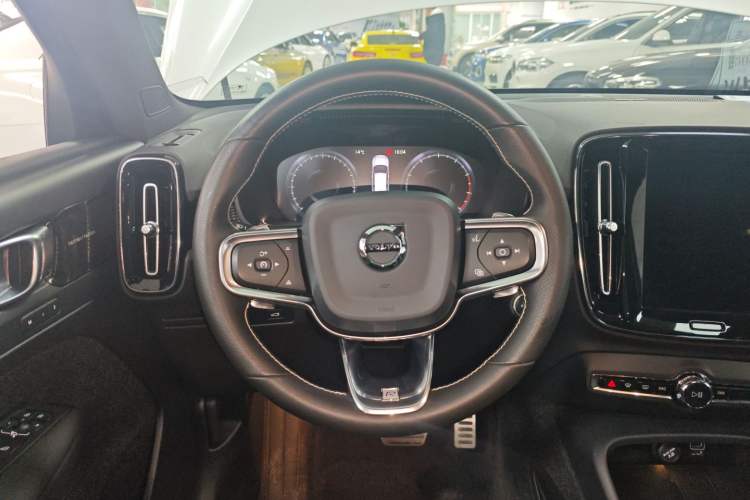 Used Volvo XC40 2020 T4 4x4 Smart Luxury Sport Edition
