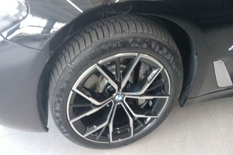 Used BMW 5 Series 2023 530Li Luxury Edition M Sport Package