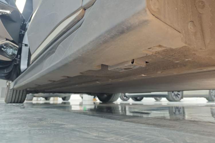 Used BYD Han 2024 EV Glory Edition 610 km All-Wheel Drive "Tian Shen Zhi Jia" Intelligent Driving Model
