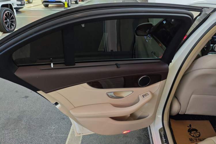 Used Mercedes-Benz C-Class 2015 C 200 L