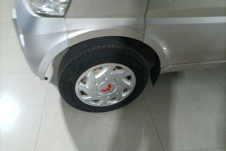 Used Wuling Rongguang 2011 1.2L Base Version
