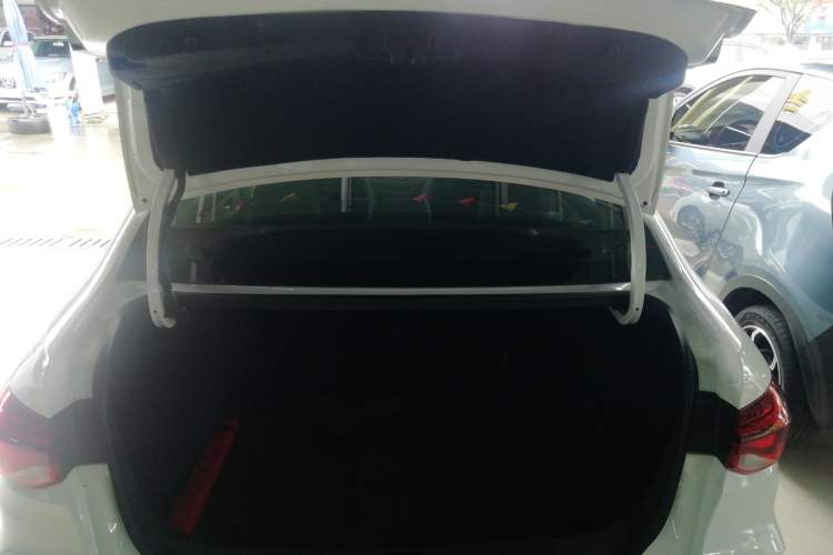 Used Chevrolet Monza 2022 320 Automatic Enjoyment Sunroof Version
