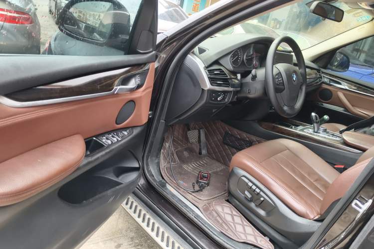 Used BMW X5 2015 xDrive28i