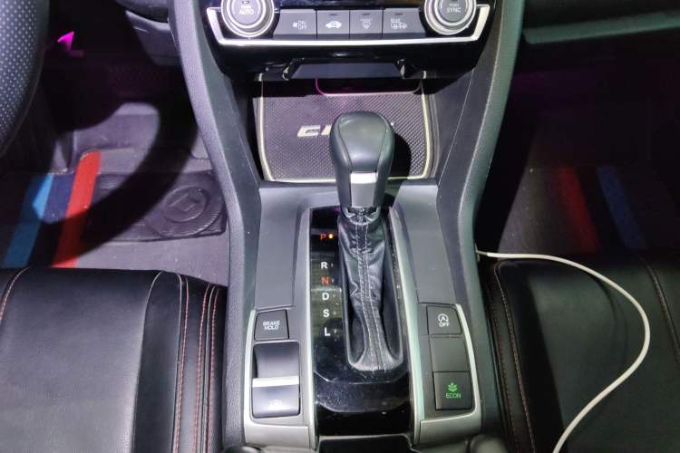 Used Honda Civic 2016 220TURBO CVT Luxury Edition
