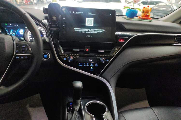 Used Toyota Camry 2021 2.0G Luxury Edition
