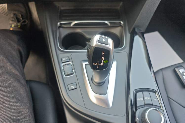 Used BMW 3 Series 2017 320Li Fashion Model
