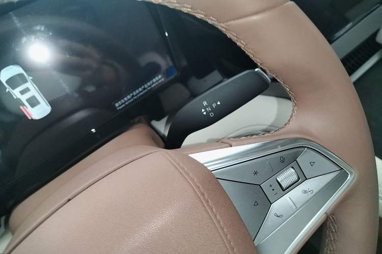 Used BYD Xia 2025 DM-i 1.5T 180km Beyond Edition
