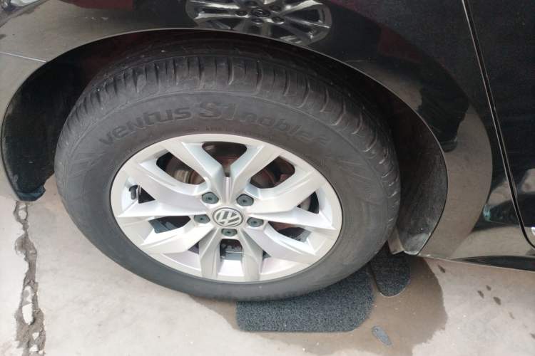 Used Volkswagen Passat 2017 330TSI DSG Luxury Edition
