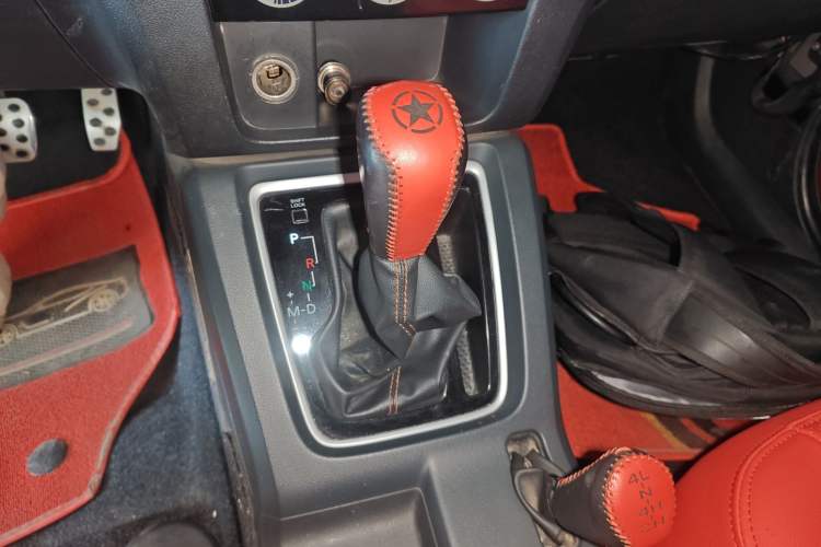 Used  BJ40 2016 40L 2.3T Automatic All-Wheel Drive Premium Edition
