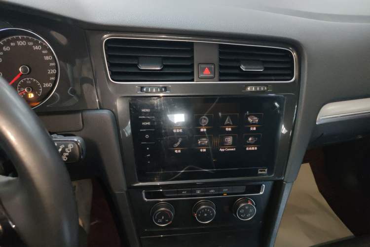 Used Volkswagen Golf 2020 280TSI DSG Comfort Version
