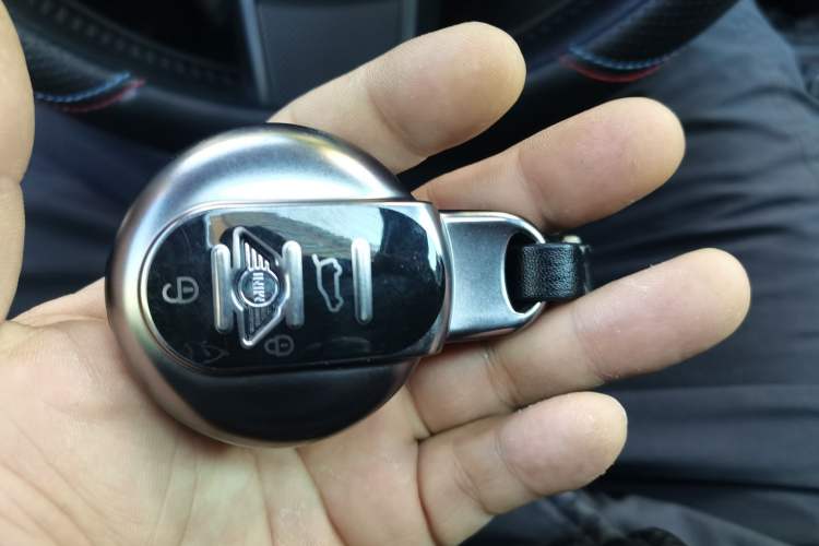 Used MINI MINI 2022 1.5T COOPER Classic Edition Five-Door Version