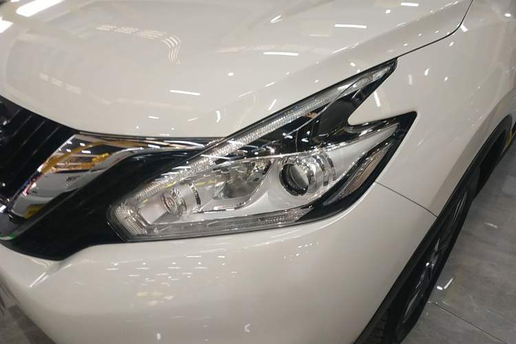 Used Nissan Murano 2021 2.5L XE Two-Wheel Drive Elite Edition
