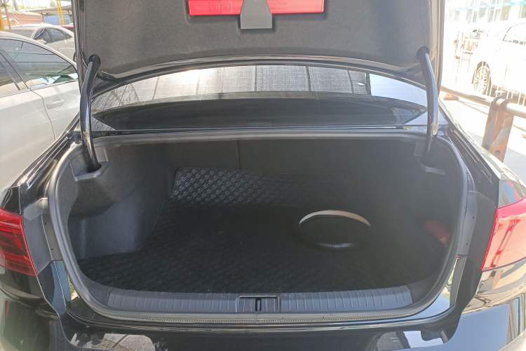 Used Volkswagen Magotan 2020 280TSI DSG Comfort Edition
