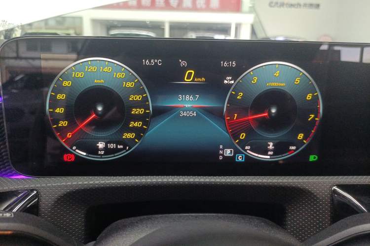 Used Mercedes-Benz A-Class 2022 Revised Version A 200 L Sport Sedan Fashionable Style