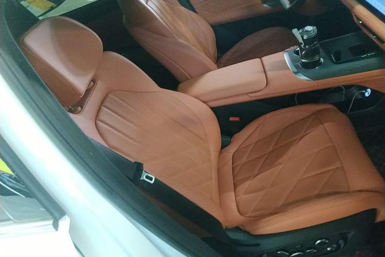 Used Changan CS75 PLUS 2025 4th Generation 1.5T New Blue Whale Smart Luxury Edition
