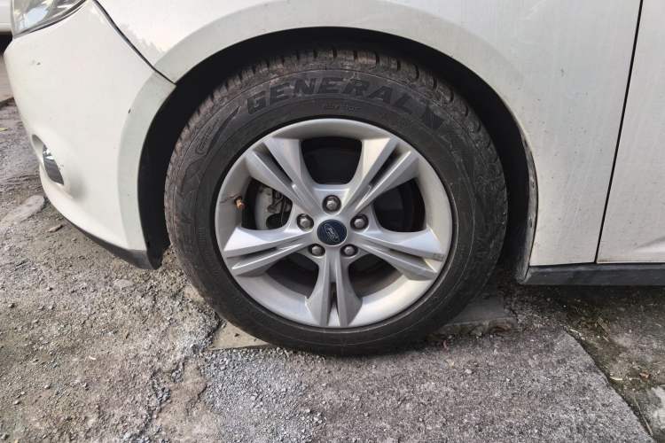 Used Ford Focus 2012 Hatchback 1.6L Automatic Fashion Edition
