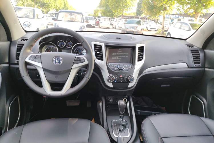 Used Changan CS35 2016 1.6L Automatic Luxury Model China V Standard
