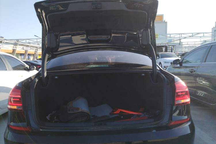 Used Volkswagen Passat 2017 330TSI DSG Luxury Edition
