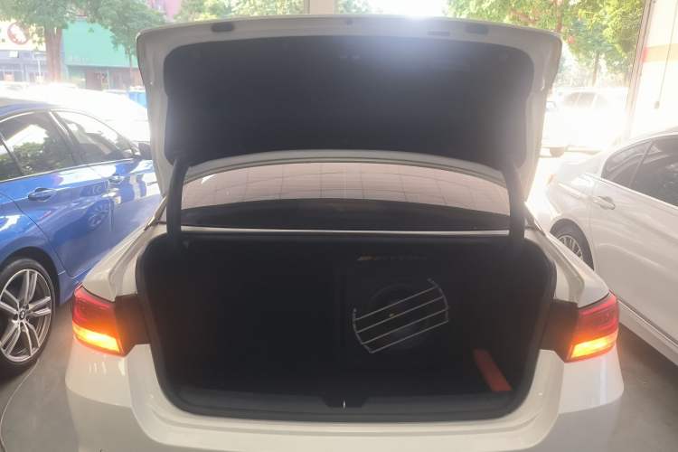 Used Kia K5 2016 1.6T Automatic LUX