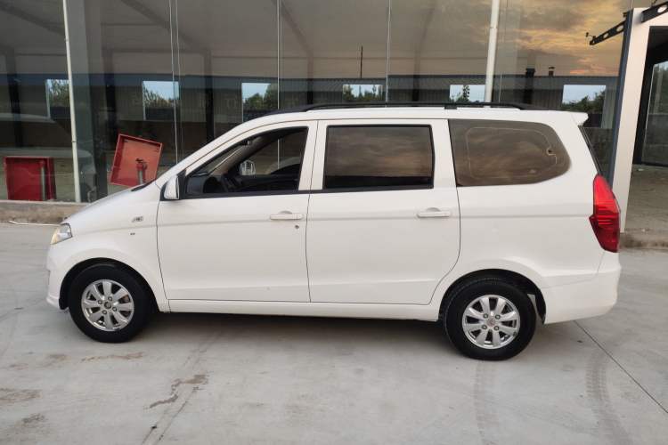 Used Wuling Hongguang 2014 1.5L S Standard Version
