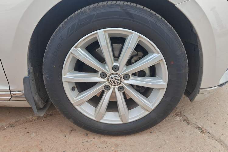 Used Volkswagen Magotan 2018 330TSI DSG Advanced Model
