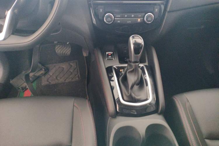 Used Nissan Qashqai 2023 Classic 2.0L CVT XV Comfort Edition