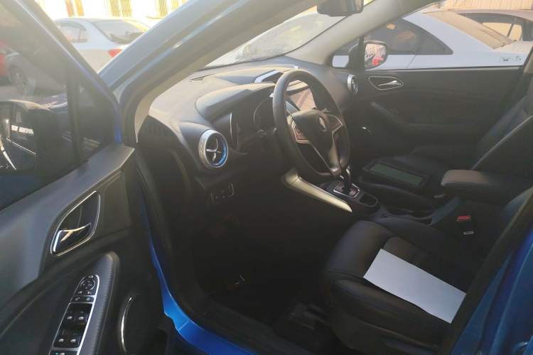 Used BYD Yuan New Energy 2018 EV360 Smart Connect Cool Edition
